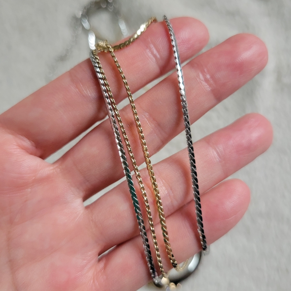 WHBM | Elegant Silver/Gold Tone Crystal Accent Circle Pendant Necklace - Picture 5 of 12